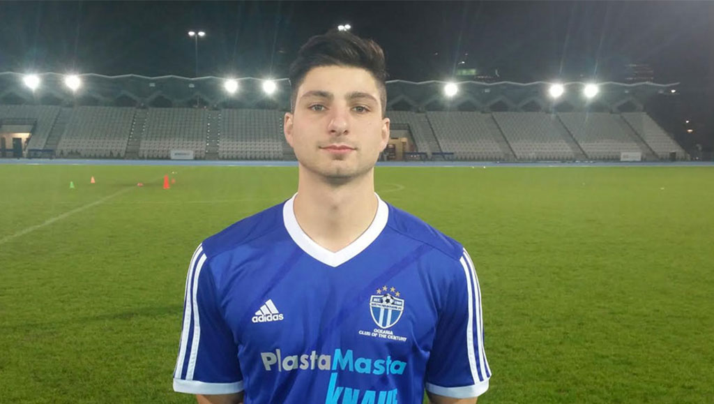 Hatzikostas signs on until the end of 2015